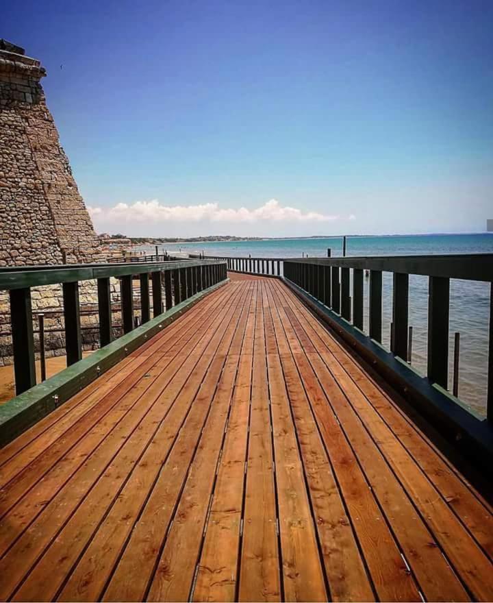 A Pozzallo Vicino Al Mare Villa Luaran gambar