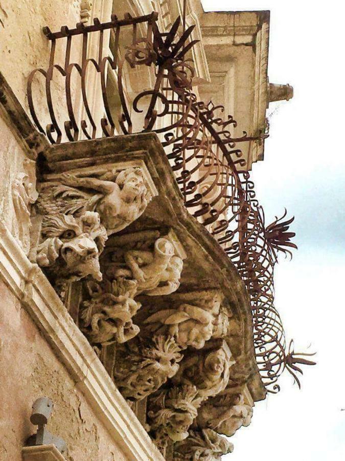 A Pozzallo Vicino Al Mare Villa Luaran gambar